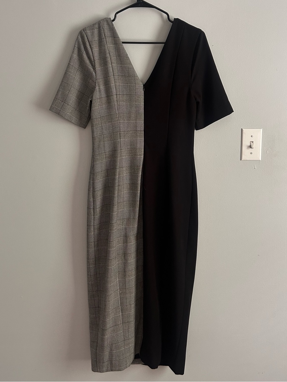 Fame and Partners Two-Tone Midi Dress | Size 6 - Picture 2 of 7